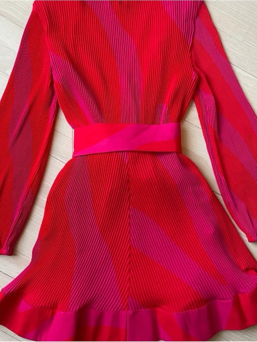 Pink Tie-Waist V-Neck Women’s Dress - Picture 3 of 3